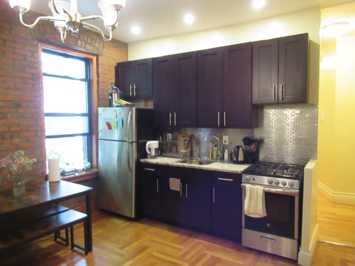 David Weinstock - 1647 Union Street #4B 1 of 11