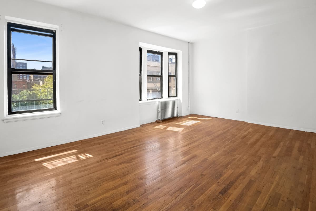 Jordan Silver - 203 West 103rd Street #3G 1 of 12