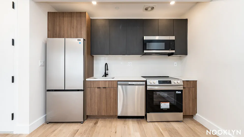 Moore Leasing - 103 Moore Street #2Q 1 of 15
