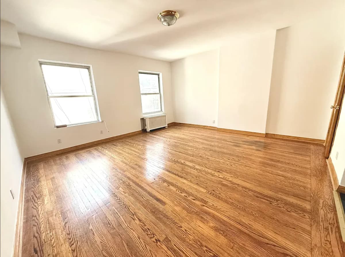 Frieda Abettan - 21 East 62nd Street #4B 1 of 15