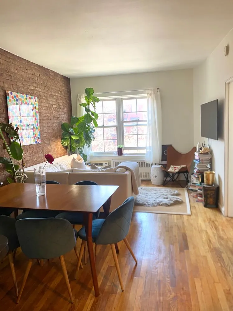 The Moondoc Team - 108 Perry Street #3C 1 of 15