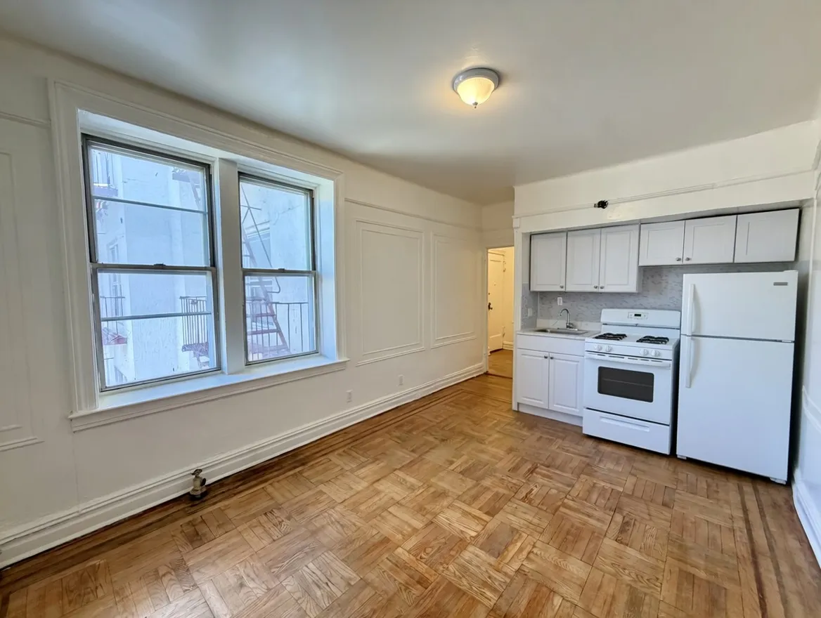 Gama Team - 19 Marine Avenue #4D 1 of 15