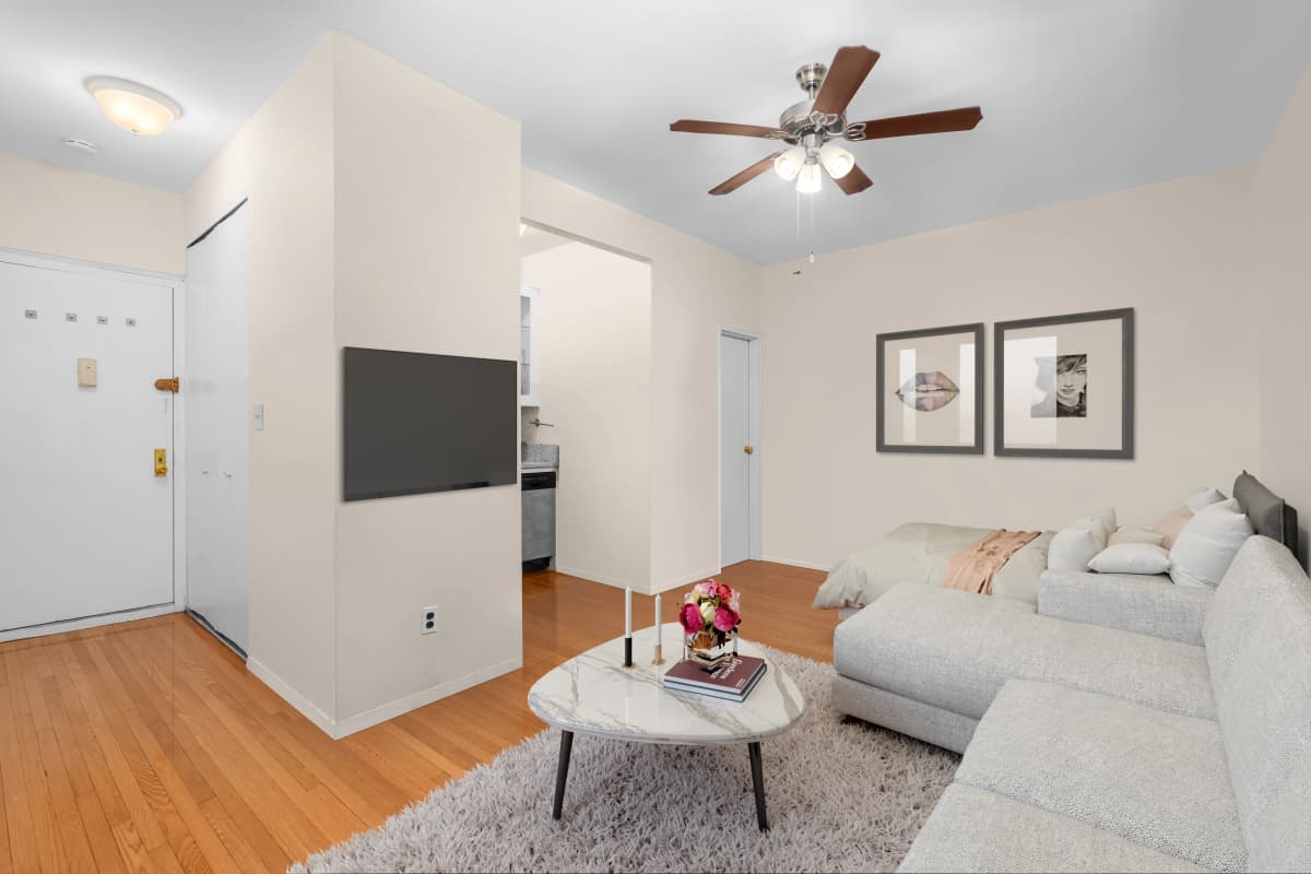 Shannon Aalai - 160 East 91st Street #3J 1 of 15