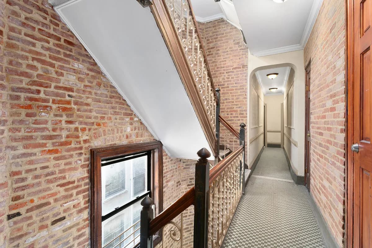 Daniel Lavian - 144 Sullivan Street #10 1 of 15
