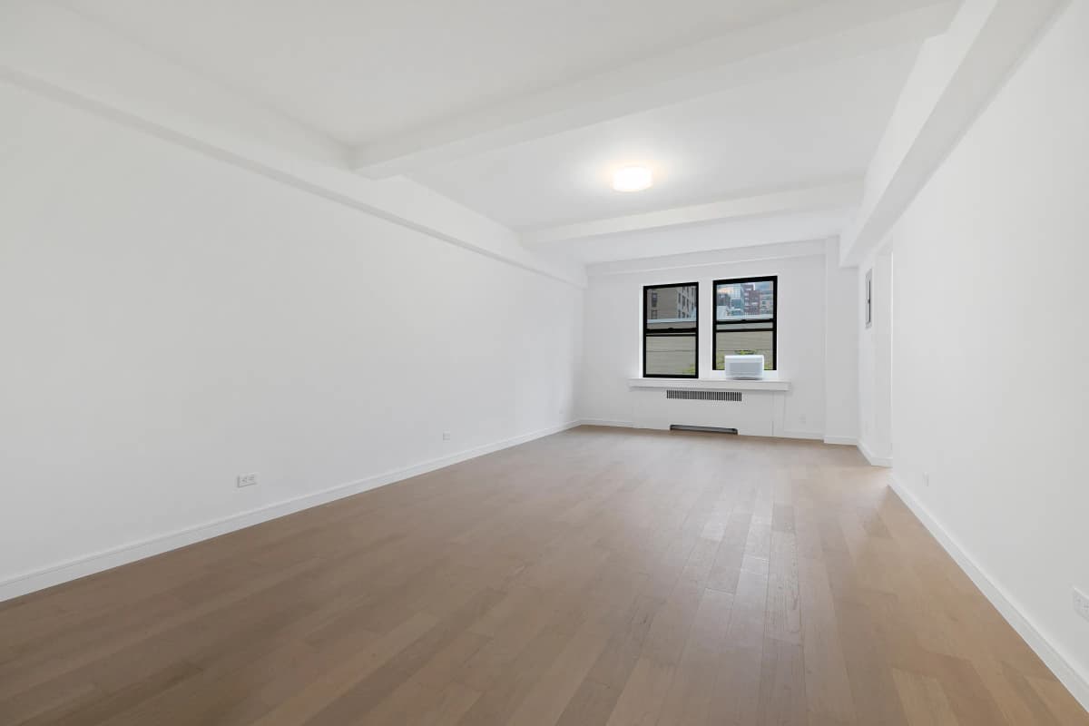 Jessica Limbevska - 231 East 76th Street #3E 1 of 15