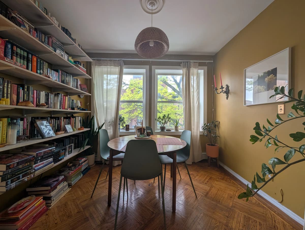 Rami Avadi - 731 Madison Street #2 1 of 15