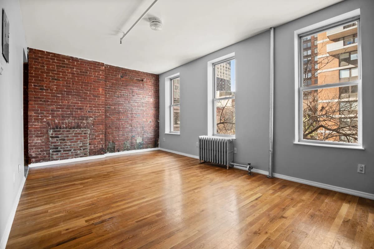 Leasing Office - 592 9th Avenue #3A 1 of 15