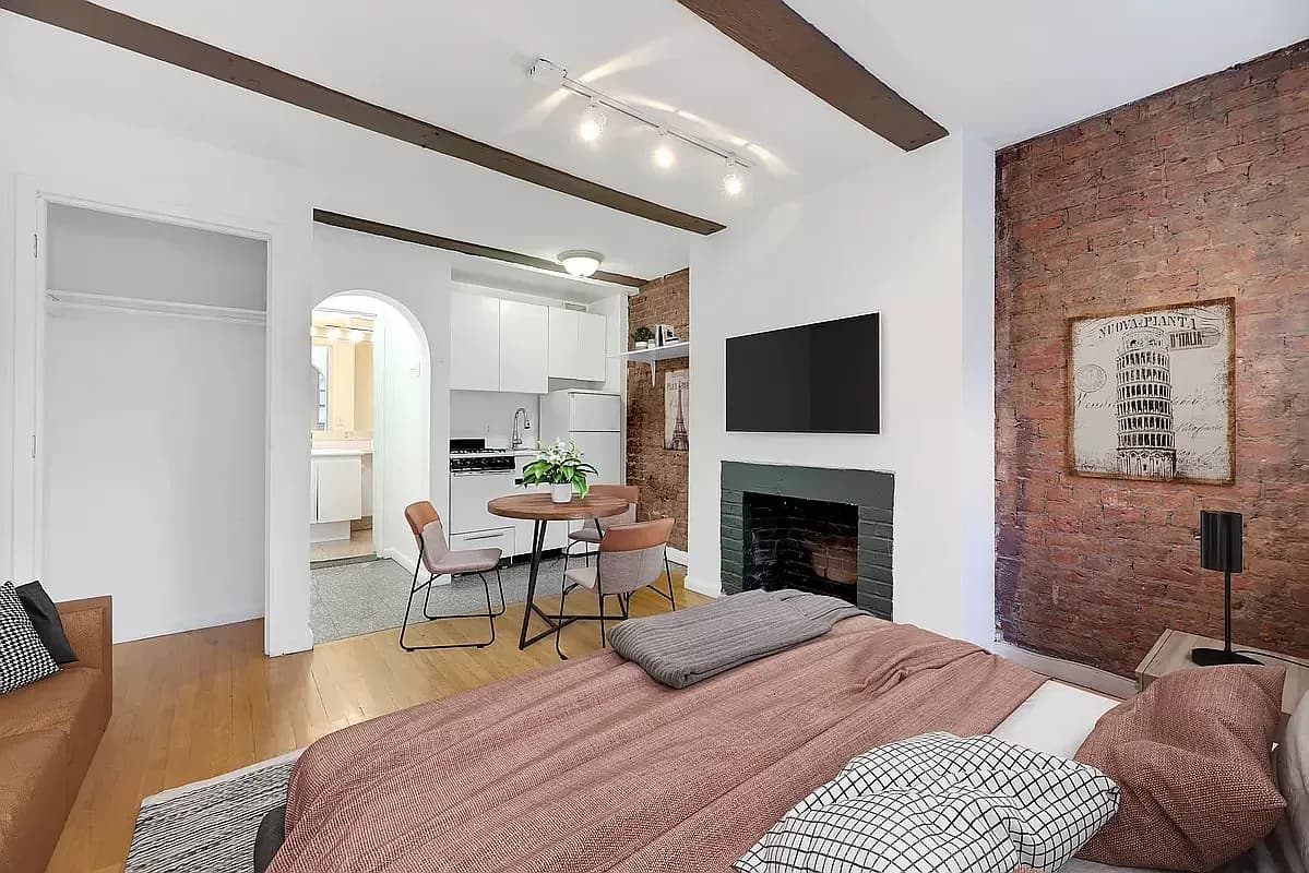 Real New York - 224 Sullivan Street #B54 1 of 15