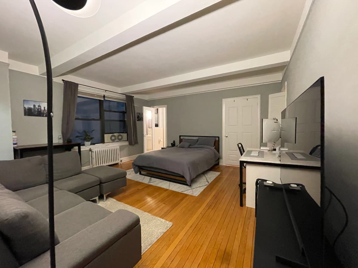 Mark Kim - 455 West 34th Street #14HH 1 of 15