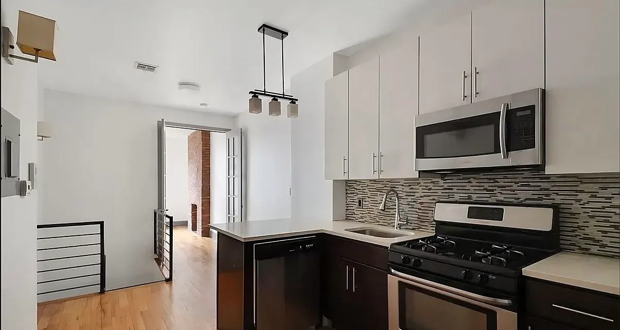 J Tower - 83 Cornelia Street #1D 1 of 15