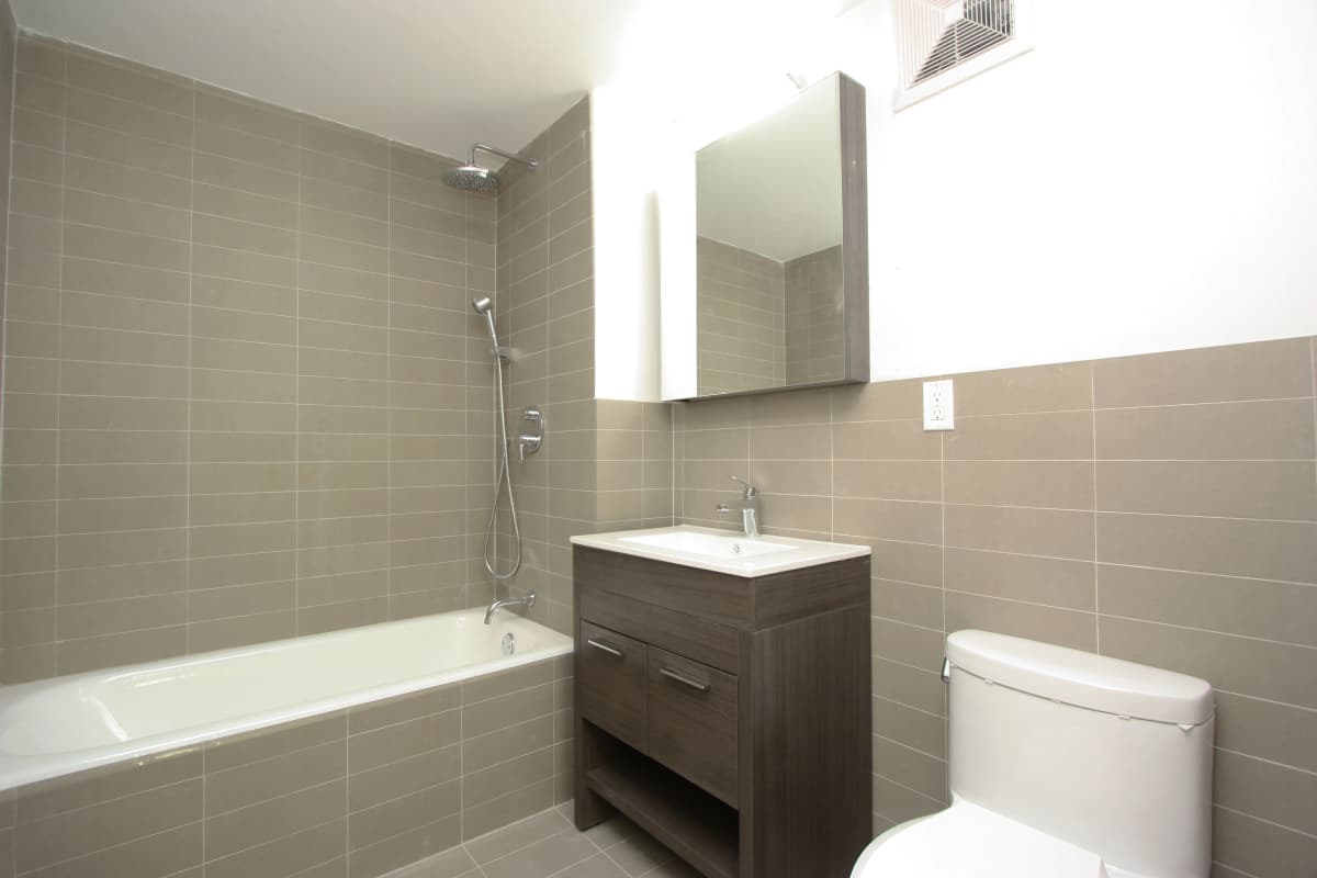 Kim Cheslow - 77 West 126th Street #4A 1 of 15