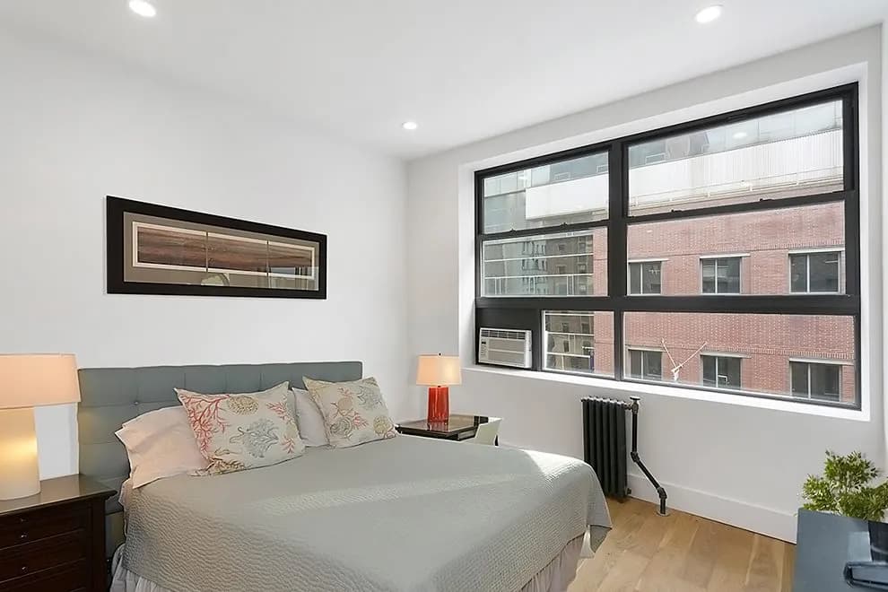 Jessica Limbevska - 144 East 24th Street #1C 1 of 15