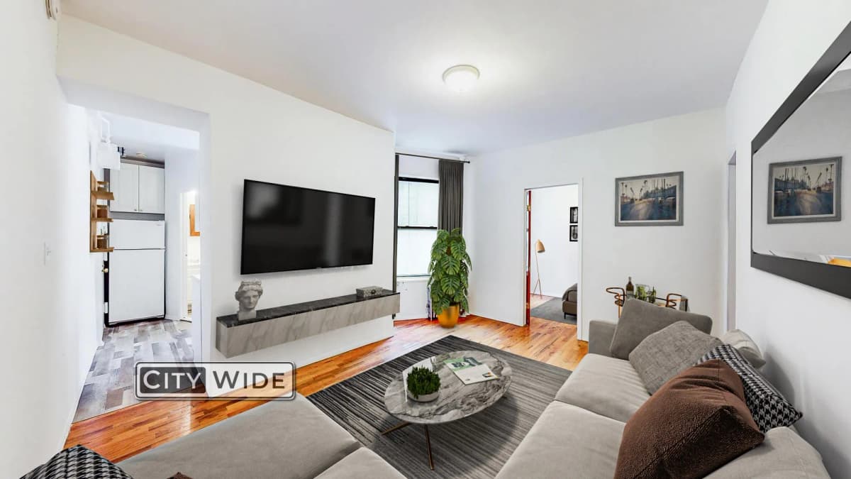 Rachel Dunham - 411 East 70th Street #4A 1 of 15