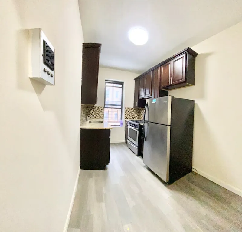 Zack Tzvi Konovitch - 524 West 174th Street #2 1 of 15