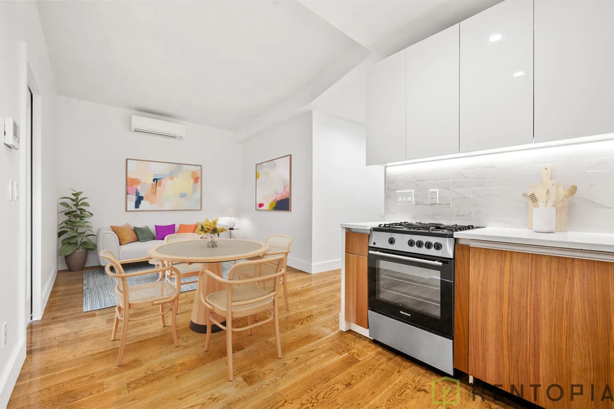 Rentopia Listings - 810 Flushing Avenue #2K 1 of 15