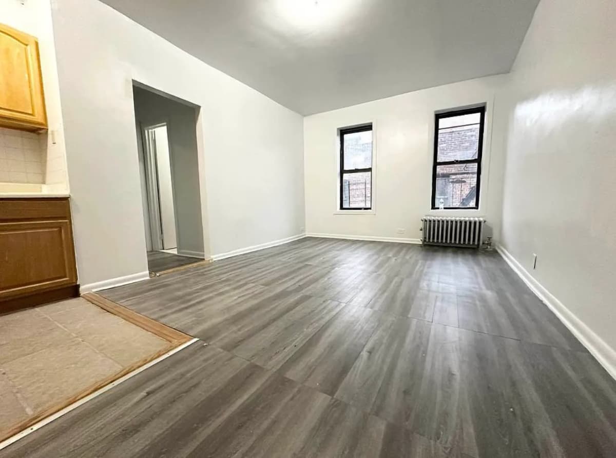 Charles Gruber - 560 Audubon Avenue #4E 1 of 15
