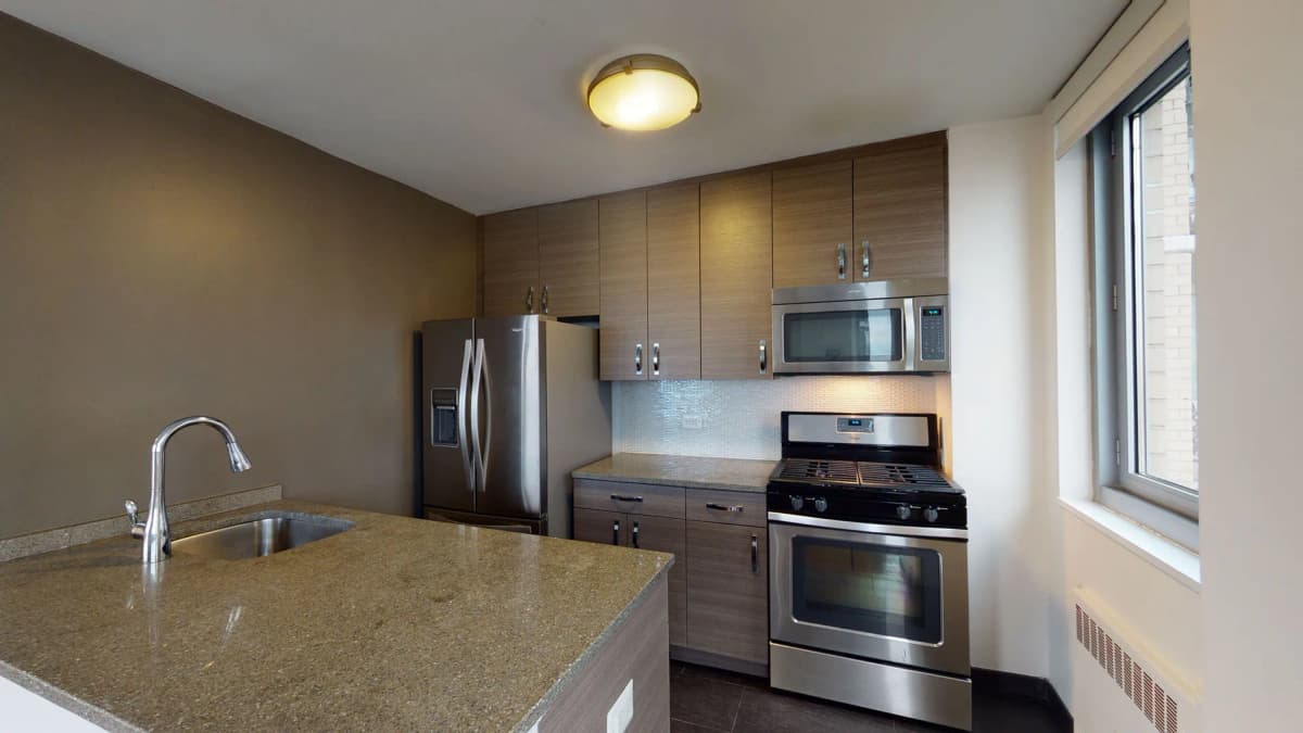 View 34 - 401 East 34th Street #N31F 1 of 10