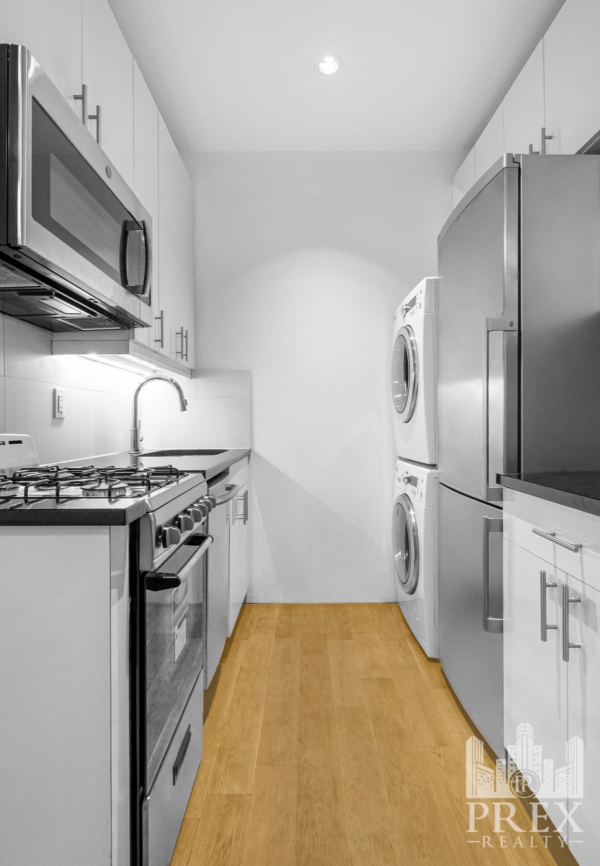 Perry Roth - 227 Waverly Place #3B 1 of 15