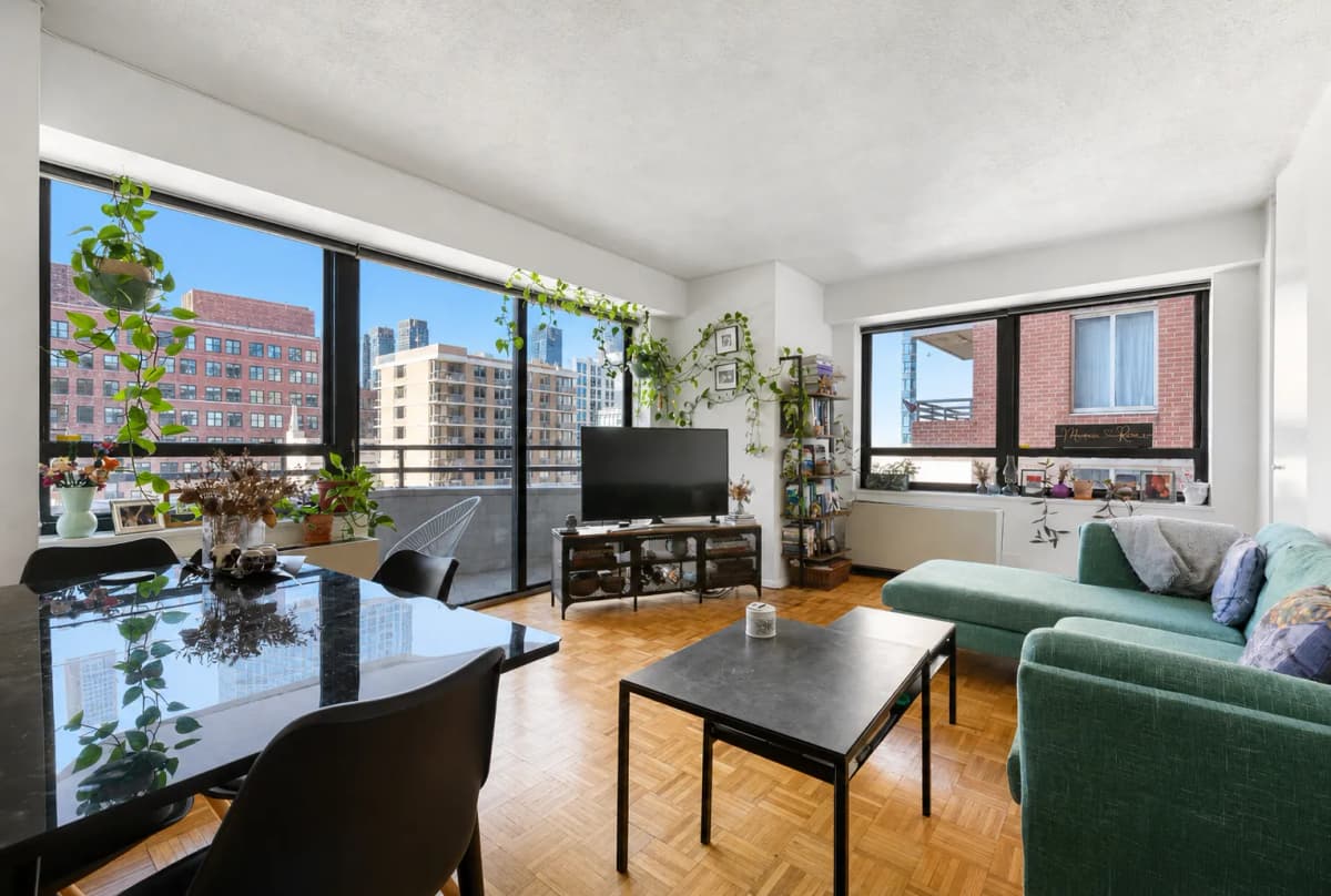Alexander Parker - 240 East 47th Street #16A 1 of 15