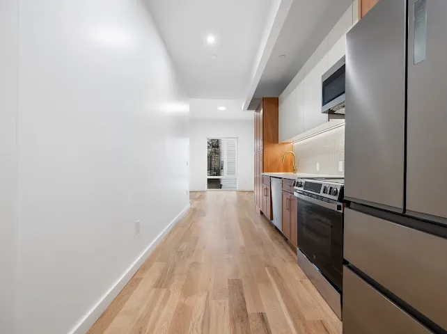 Mark Kahan - 477 Central Avenue #208 1 of 15