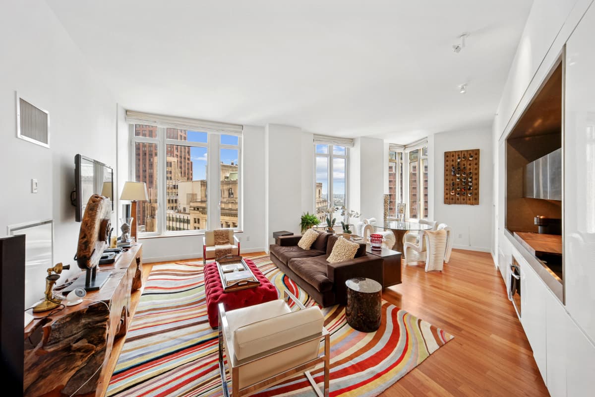 Karen Ordonez - 15 William Street #28E 1 of 15