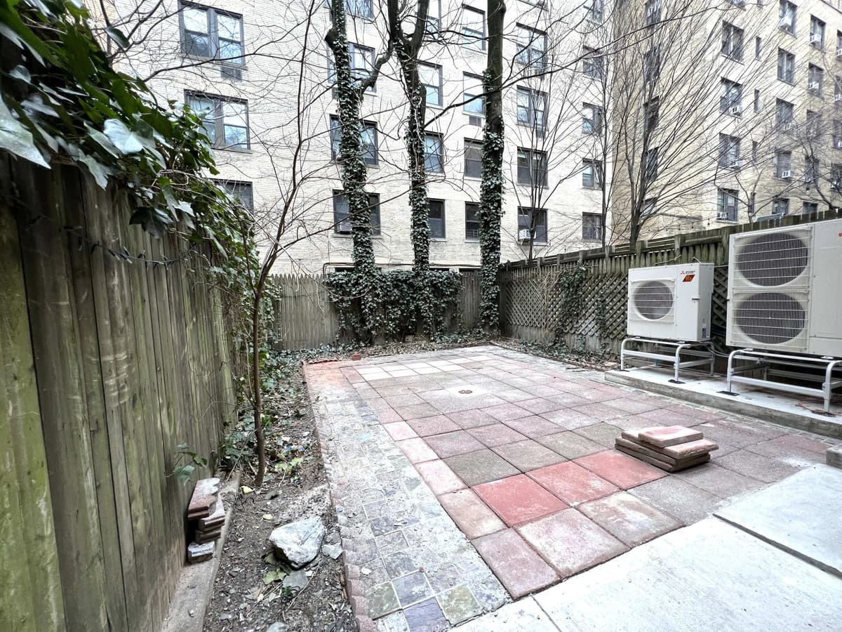 Jason Utnick - 324 West 87th Street #1R 1 of 15