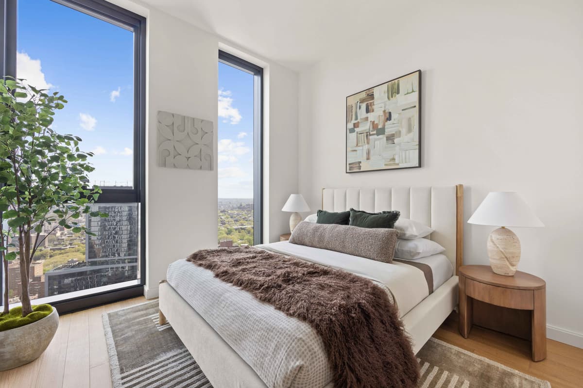 Brooklyn Tower - 55 Fleet Street #17L 1 of 15