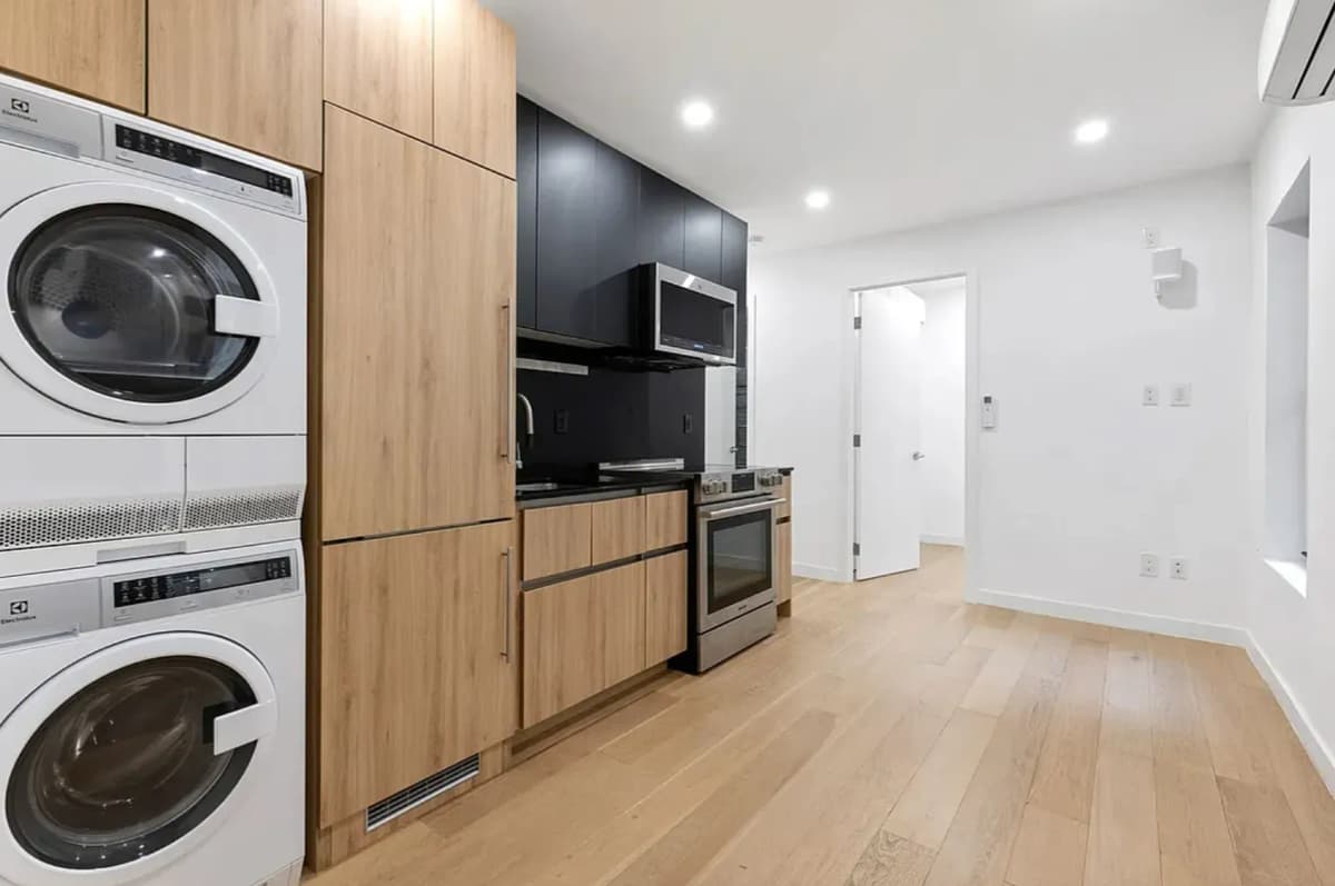 Tyler Fodiman - 634 East 11th Street #9 1 of 15