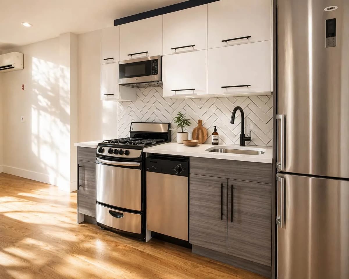 Carson Kyle - 50 Starr Street #2L 1 of 15