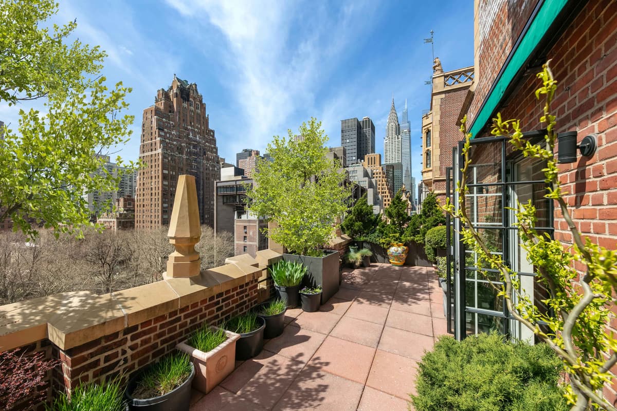 Harry Triantis - 333 East 43rd Street #PH14 1 of 14
