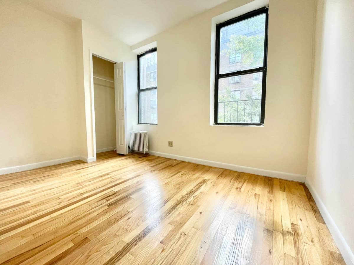 Oren Marabi - 638 East 14th Street #20 1 of 15