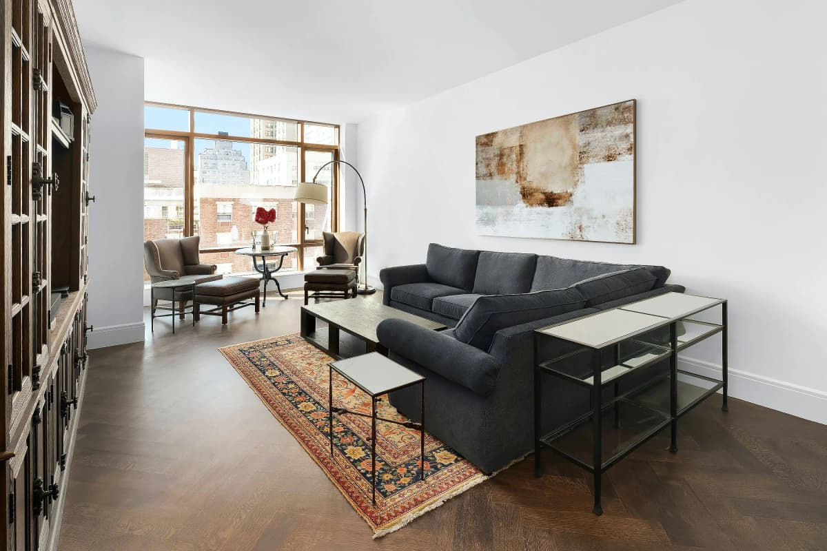 Tyla Buzzerio - 215 East 19th Street #6A 1 of 15