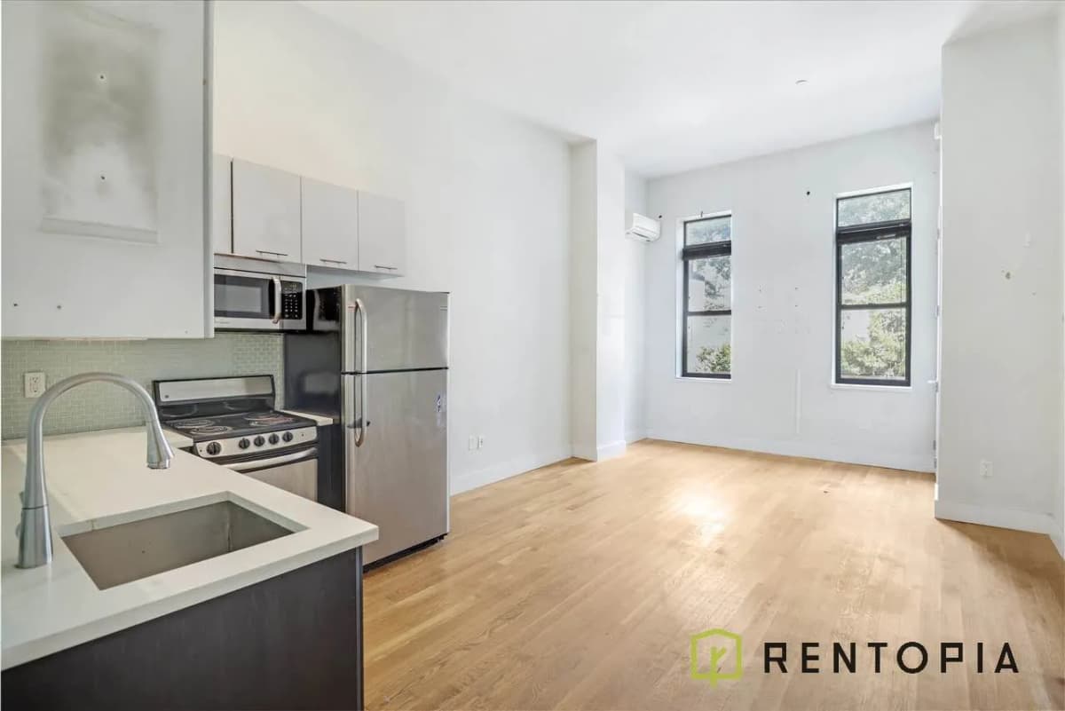 Rentopia Listings - 105 Vanderveer Street #206A 1 of 15