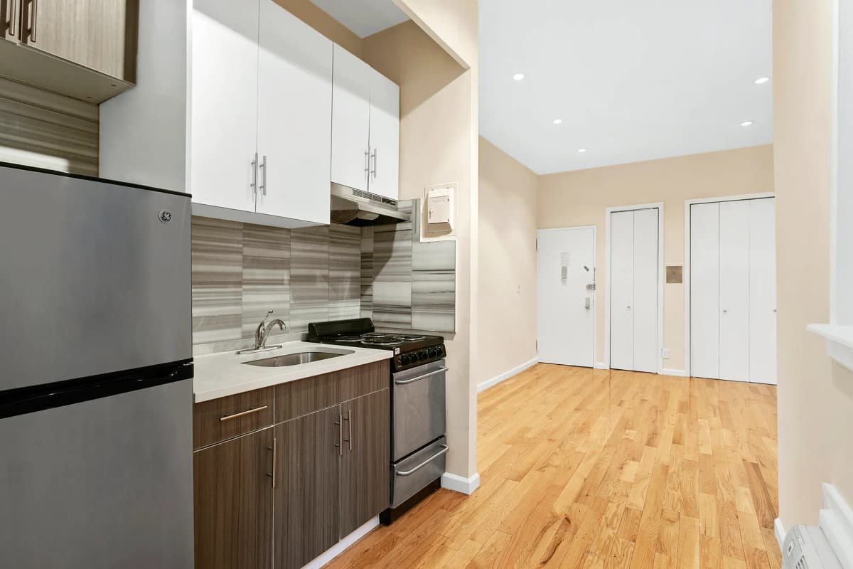 Edward Sandoval - 229 East 67th Street #1C 1 of 15