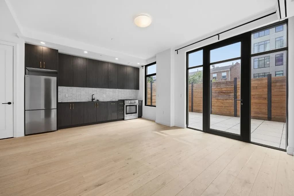 875 Fourth Leasing Office - 875 4th Avenue #117 1 of 15