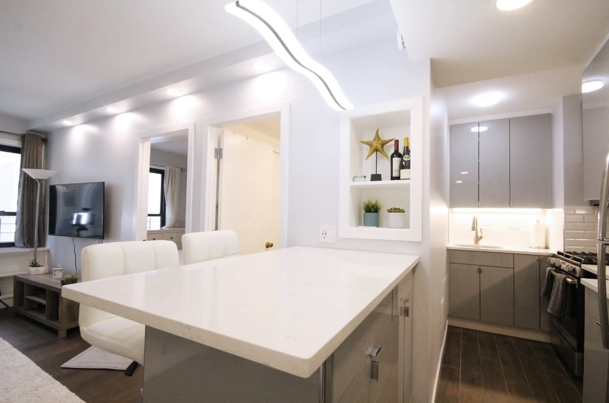 210 East 47th Street #9B - 210 East 47th Street #9B 1 of 15