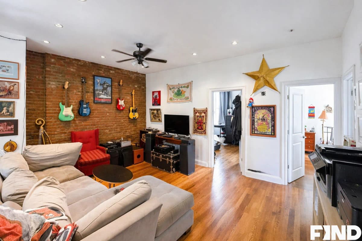 Avital Yosef - 553 Gates Avenue #2 1 of 10