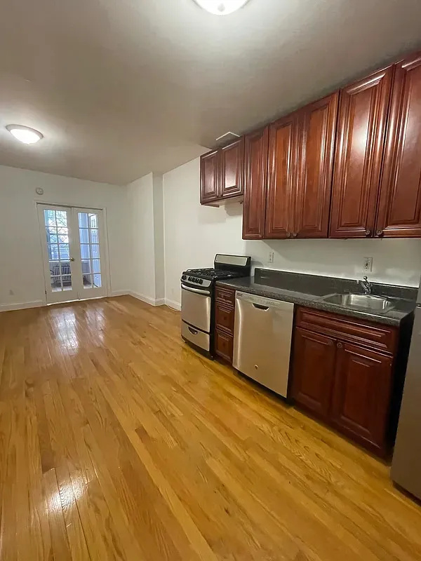 Peter Hungerford - 38 West 75th Street #BF 1 of 15