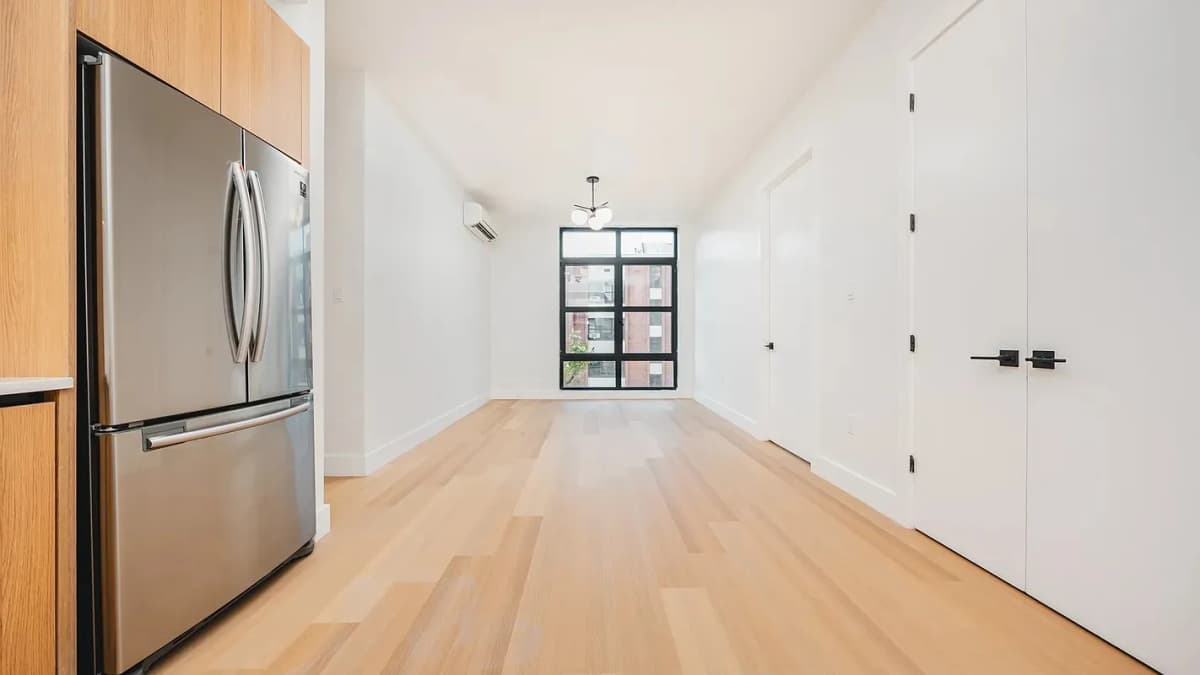 420 Gates Leasing - 420 Gates Avenue #D4 1 of 15