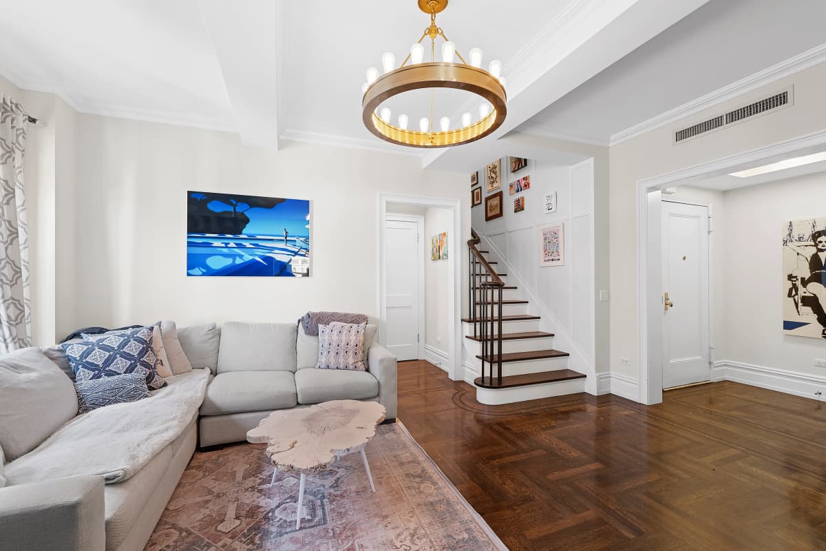 Wonderstreet Team - 165 West 91st Street #15H 1 of 15