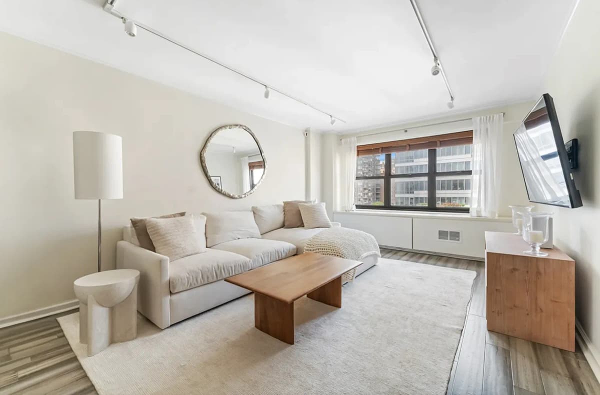 Isaac Silvera - 240 East 76th Street #10M 1 of 15