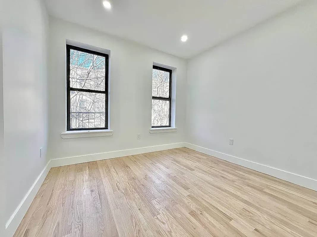 Jamie Pelletier - 860 Hart Street #1E 1 of 15