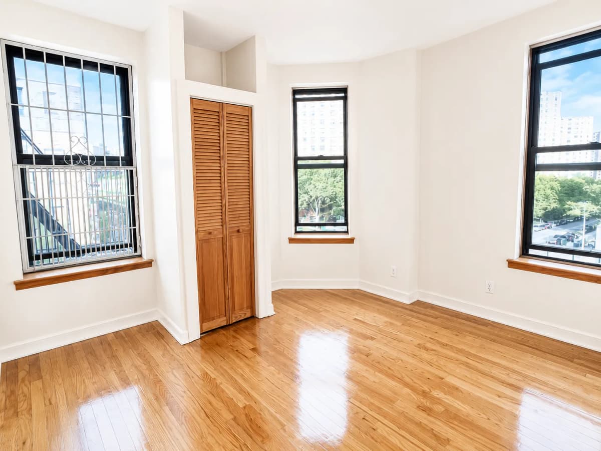 Gregory Healy - 122 La Salle Street #6 1 of 14