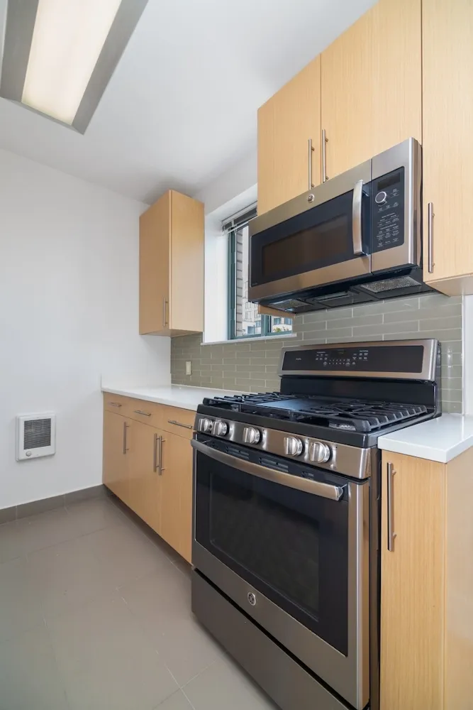 100 Jane Street #7H - 100 Jane Street #7H 1 of 15