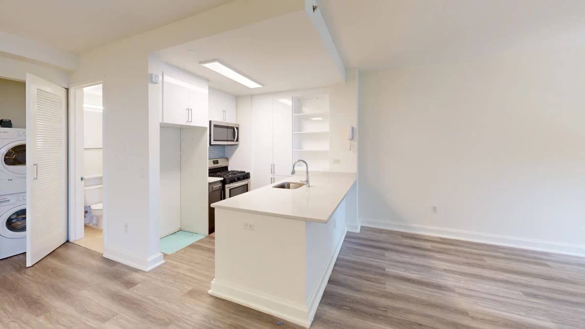 10 Hanover Square - 10 Hanover Square #4E 1 of 10