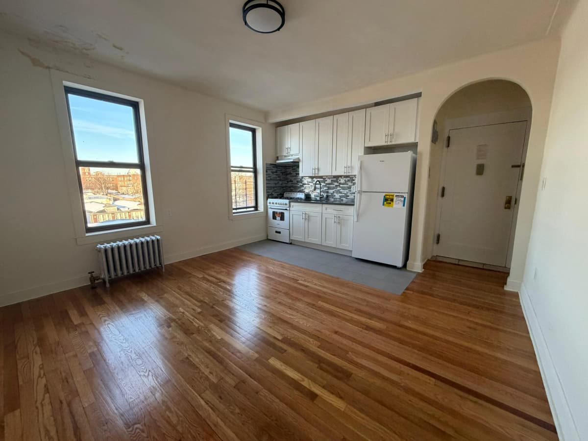 Yirelis Colon - 8516 Fourth Avenue #14D 1 of 15