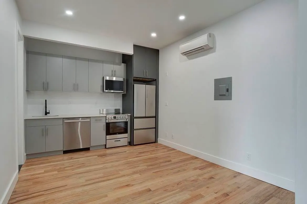 Karolina Kaleta - 283 Graham Avenue #1H 1 of 15