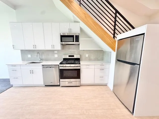 James Henderson - 1327 Prospect Place PENTHOUSE-4B 1 of 15