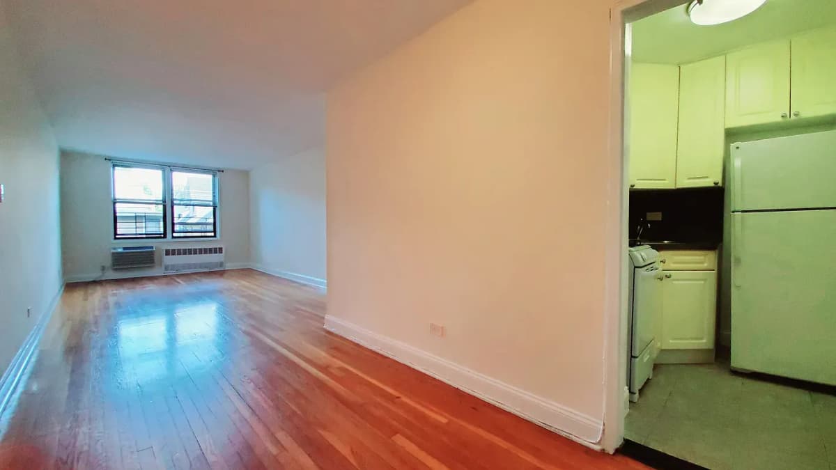 Kashi Choudry - 60 Turner Place #5L 1 of 15