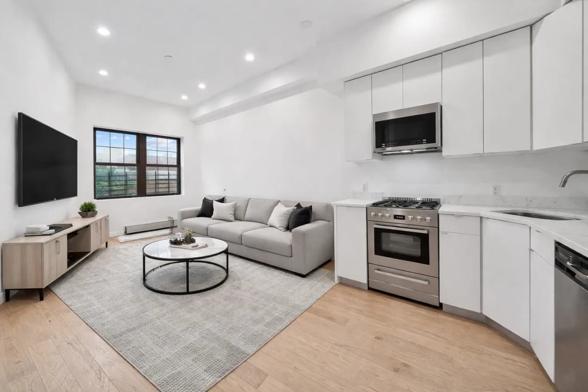 Janlys Murillo - 66 East 127th Street #6 1 of 15
